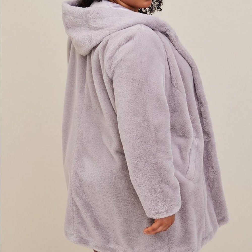 Plus size faux fur coat by Torrid 2 2x 3 3x lavender gray jacket hoodie pinup